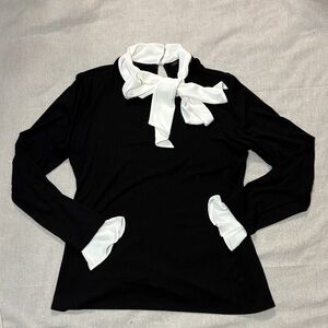 White House Black Market Black Top with White Accents size XL stretchy